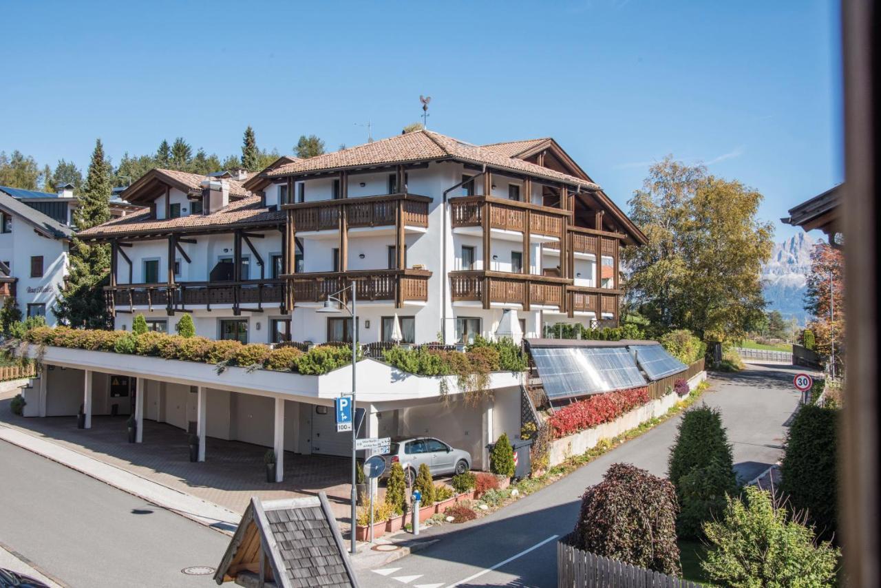 Apparthotel Feldhof - Living And Bistro Nova Ponente Ngoại thất bức ảnh