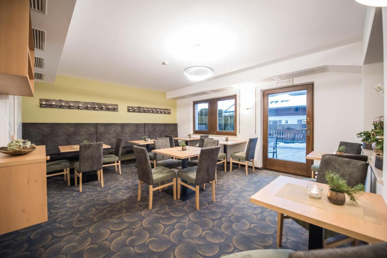Apparthotel Feldhof - Living And Bistro Nova Ponente Ngoại thất bức ảnh